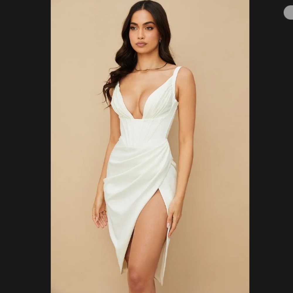 HOUSE OF CB 'Fave' Ivory Satin Corset
Midi Dress/Size M 6-8